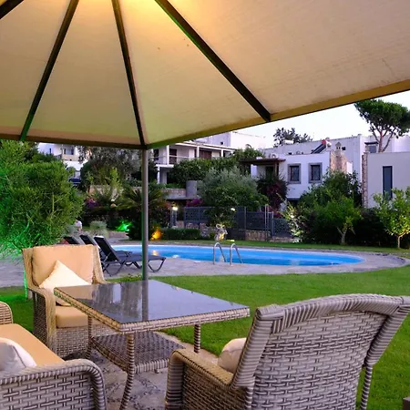 Yalikavak'ta Havuzlu Lueks Villa
