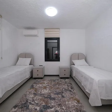 Villa Yalikavak'ta Havuzlu Lueks Bodrum