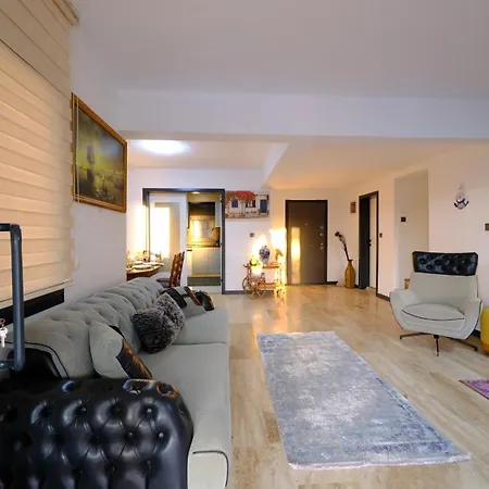 Yalikavak'ta Havuzlu Lueks Villa Bodrum